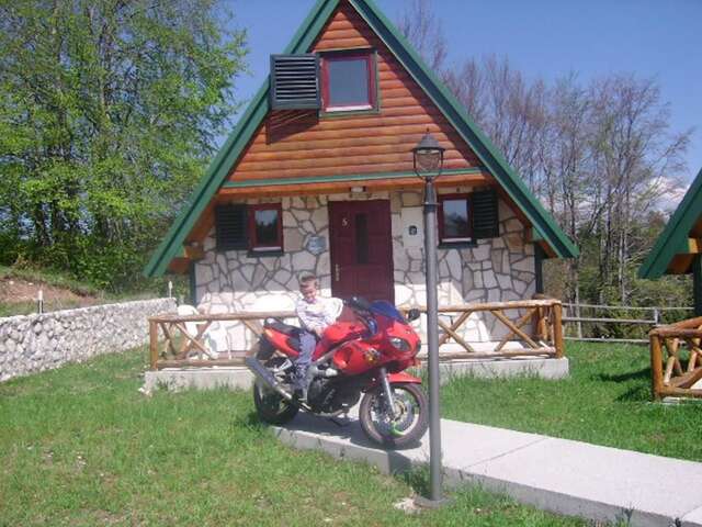 Лоджи Durmitor Bungalows Жабляк-31